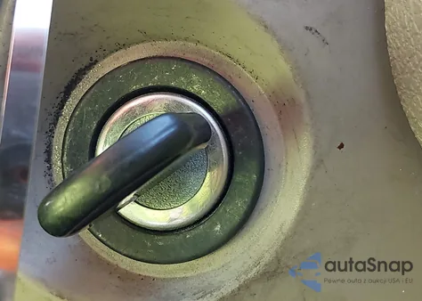 2006 Ford Explorer Xls z USA, uszkodzony, nr VIN 1FMEU62E56UA53327